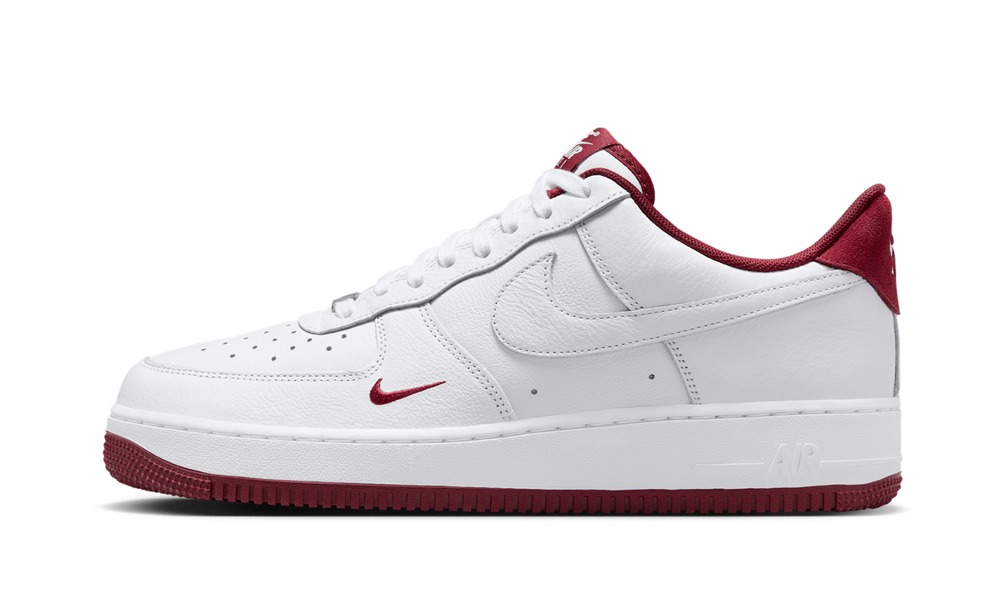 Air Force 1 Low '07 LV8 "White Team Red" HM9483 100