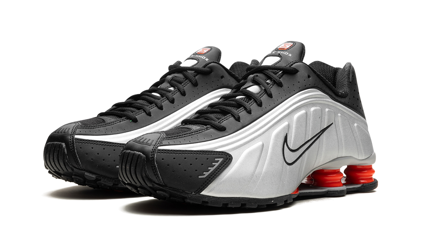 Nike Shox R4 "R4" HQ1988 002