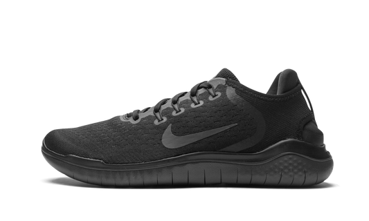 Free RN 2018 "Triple Black" 942836 002