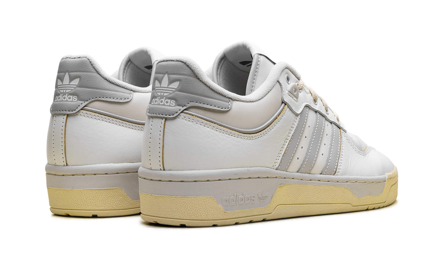 RIVALRY LOW 86 "CWHITE/GREONE/OWHITE" GZ2556