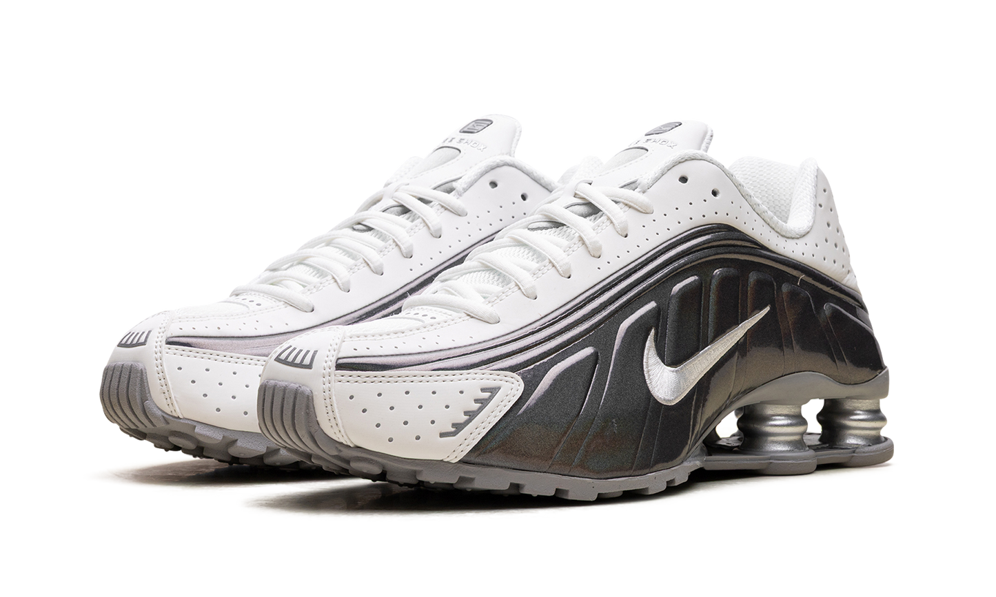 Shox R4 WMNS "White Iridescent" IB7703 100