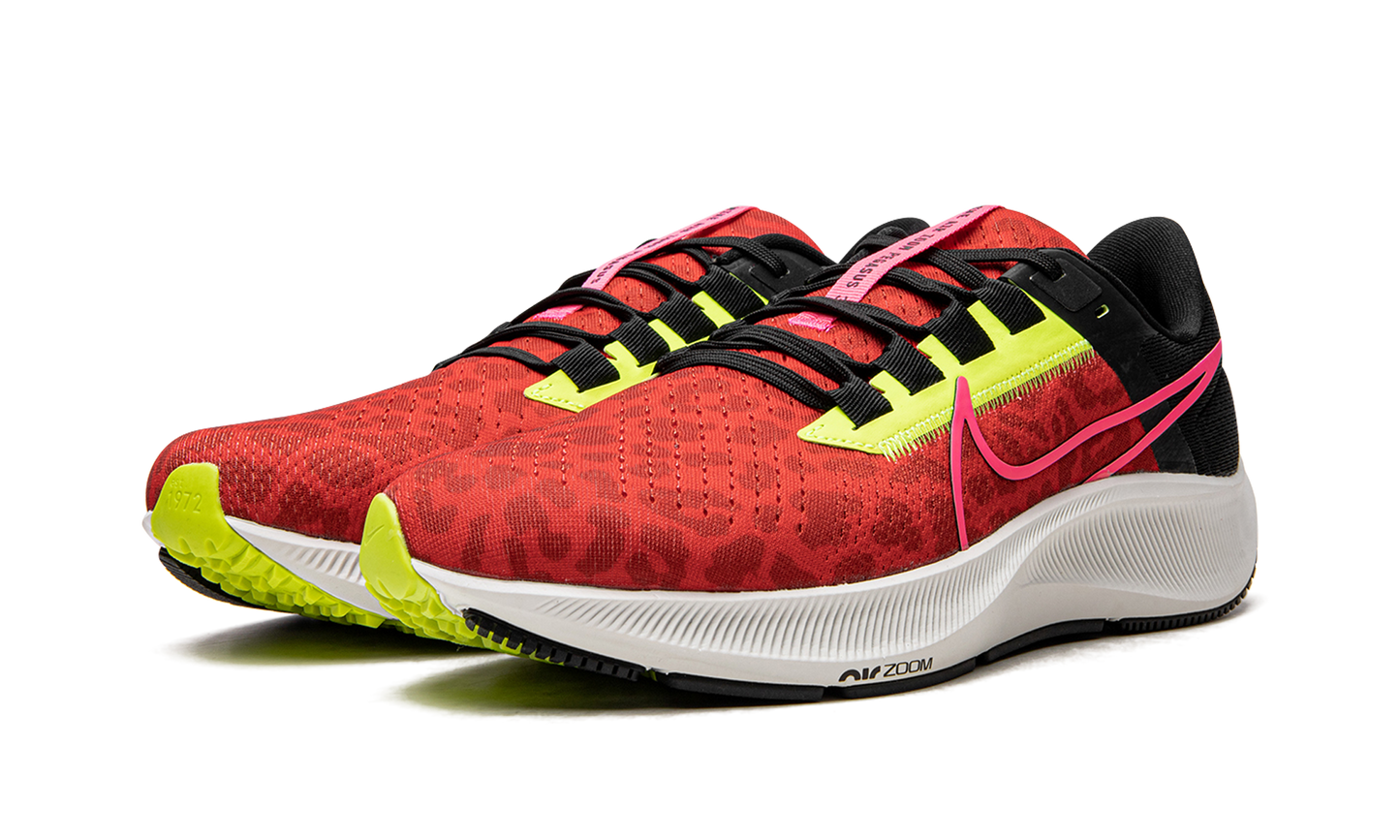 AIR ZOOM PEGASUS 38 MNS WMNS "Chile Red" DM8061 600