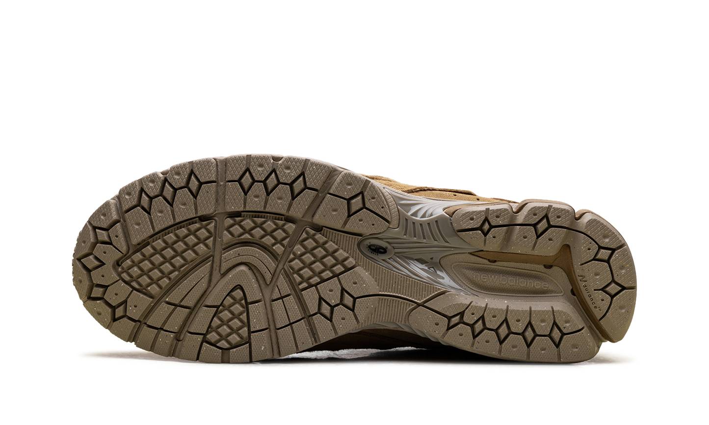 2002R Gore-Tex "Protection Pack - Stucco" U20027OI