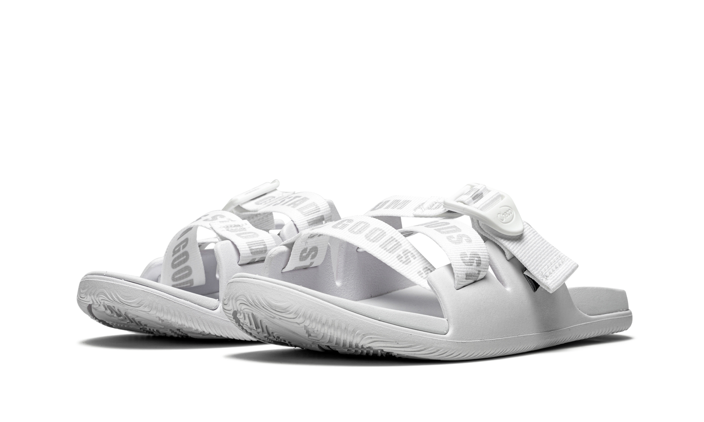 Men's Chillos Slide "Stadium Goods x Chaco - Whiteout" JCH199785