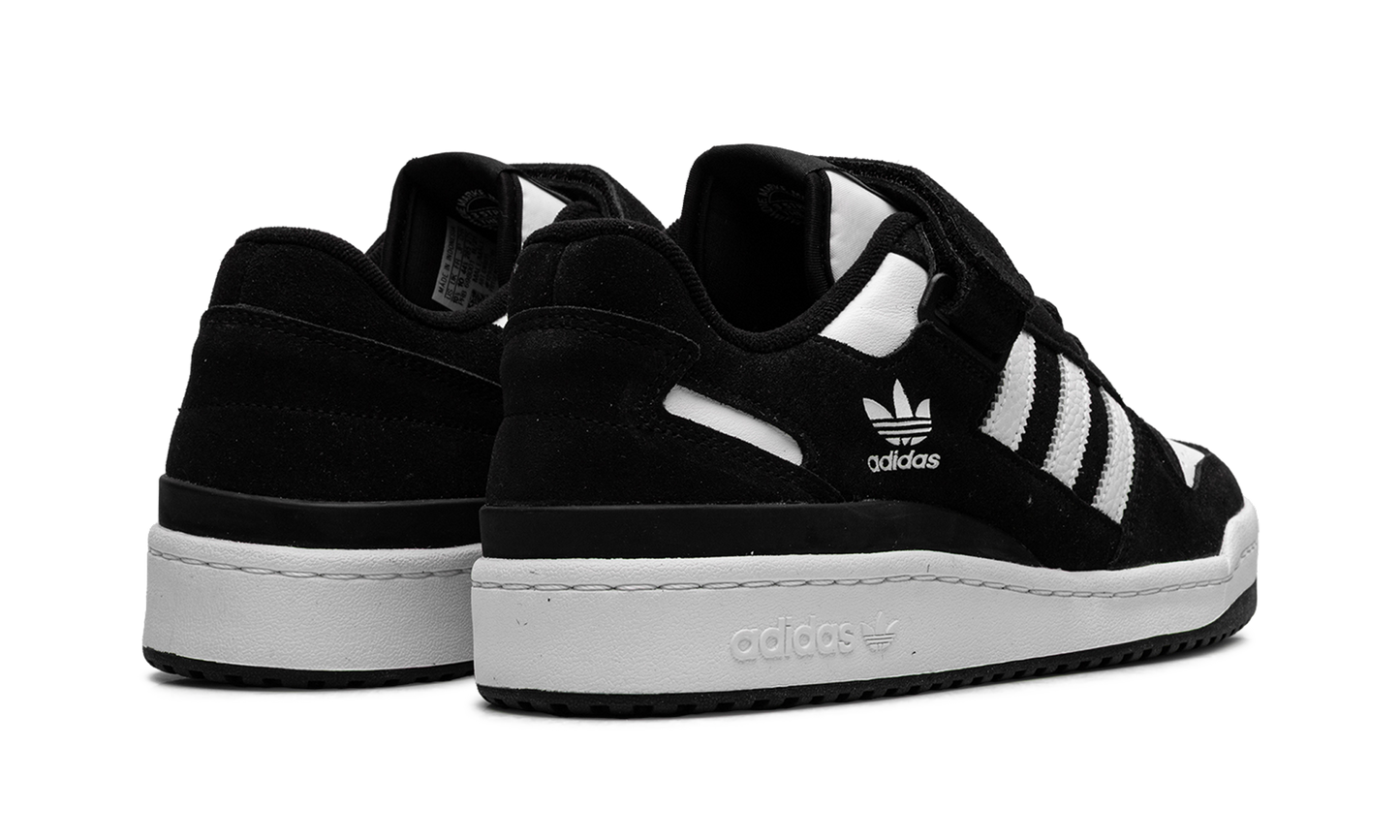 Forum Low "Panda" GW0695