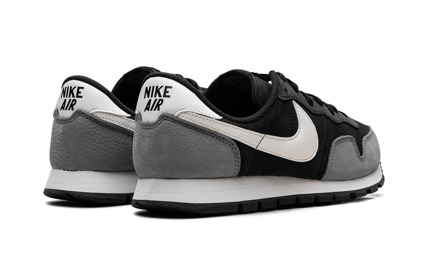 Air pegasus 83 PRM "Black Cool Grey" DN1790 001