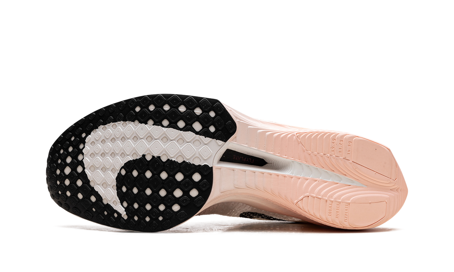 ZoomX Invincible Run 3 "Sail Guava Ice" DV4129 103