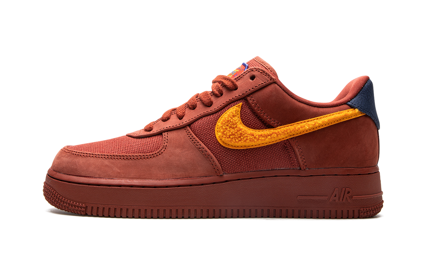 Air Force 1 Low "La Familia" DV5153 600