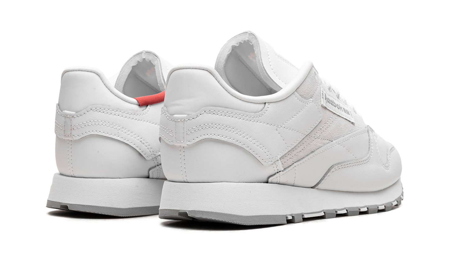 CLASSIC LEATHER WMNS "White" GX6200