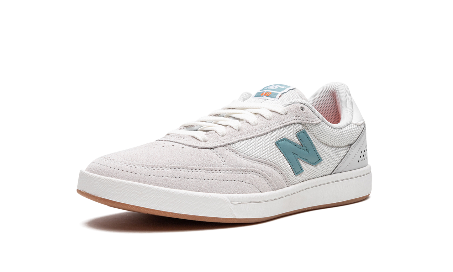 440 "Light Grey/Aqua Sea" NM440GNG