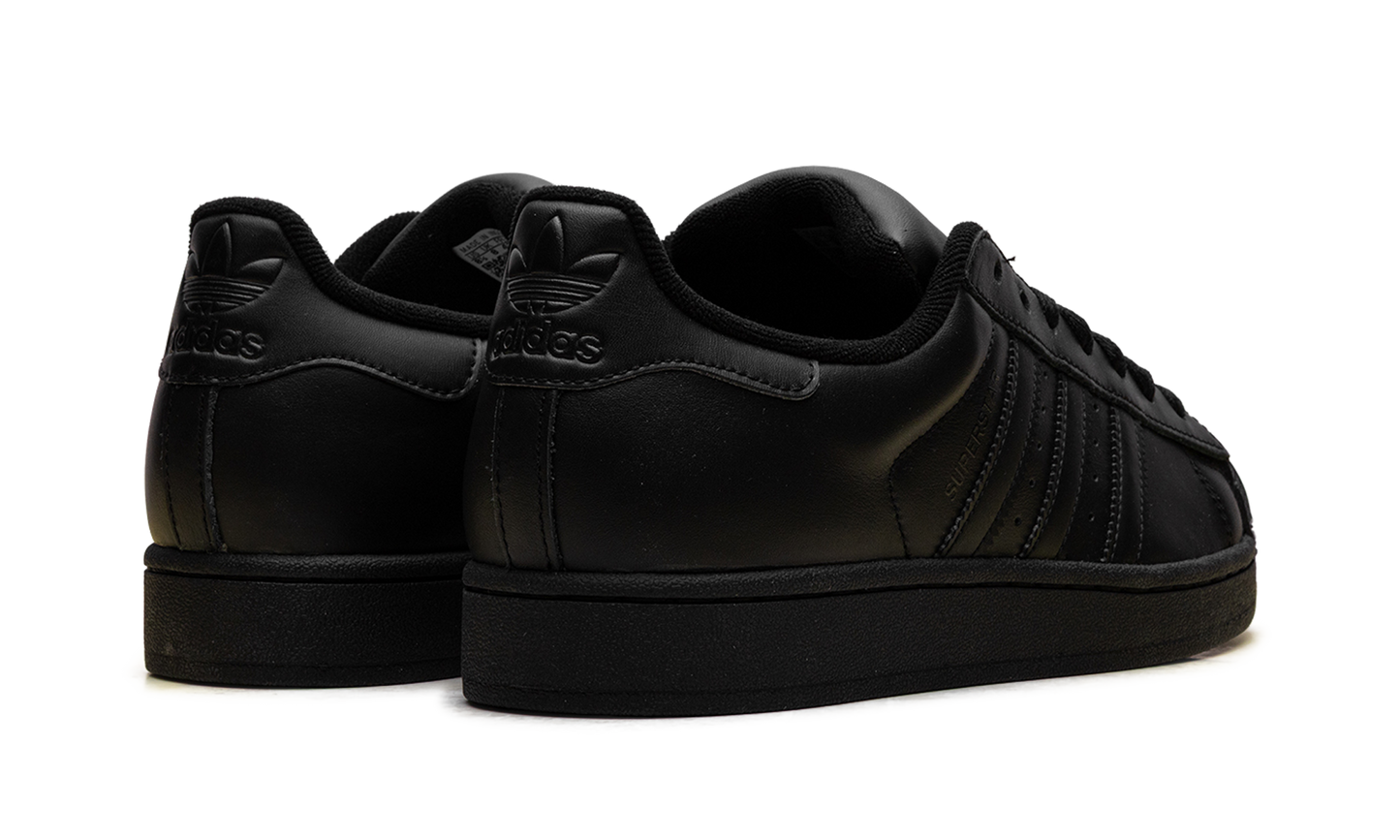 Superstar II "Triple Black" JI0081