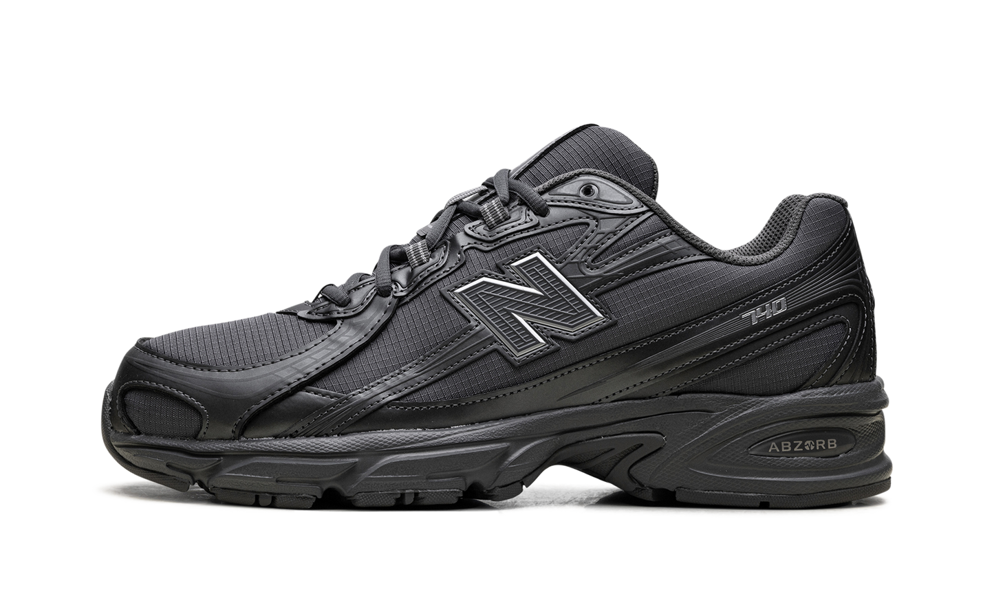 740 "Castlerock Silver Metallic" U740SS2
