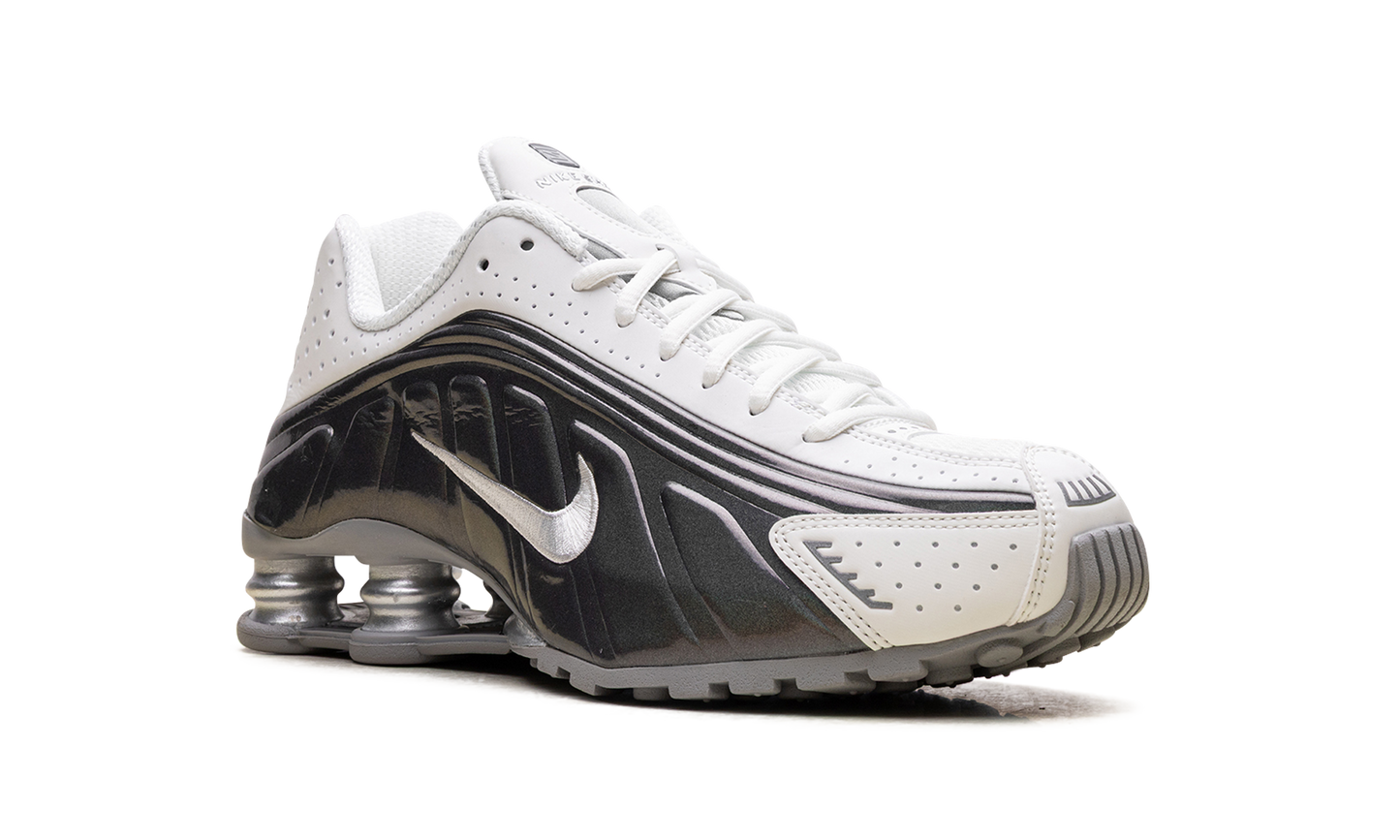 Shox R4 WMNS "White Iridescent" IB7703 100