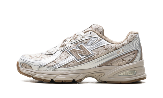 740 "Beige Brown" U740ML2