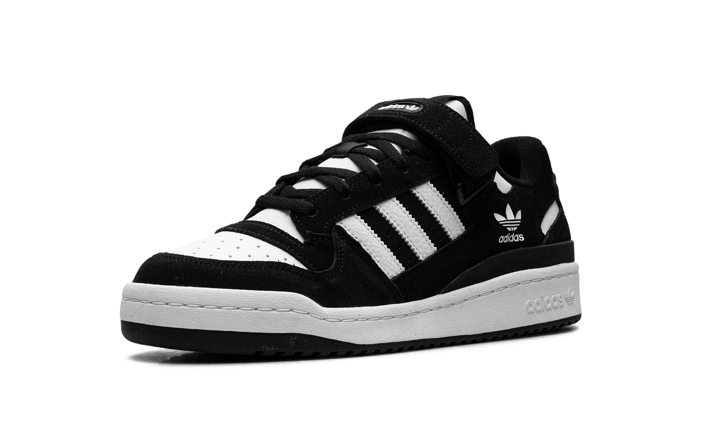 Forum Low "Panda" GW0695