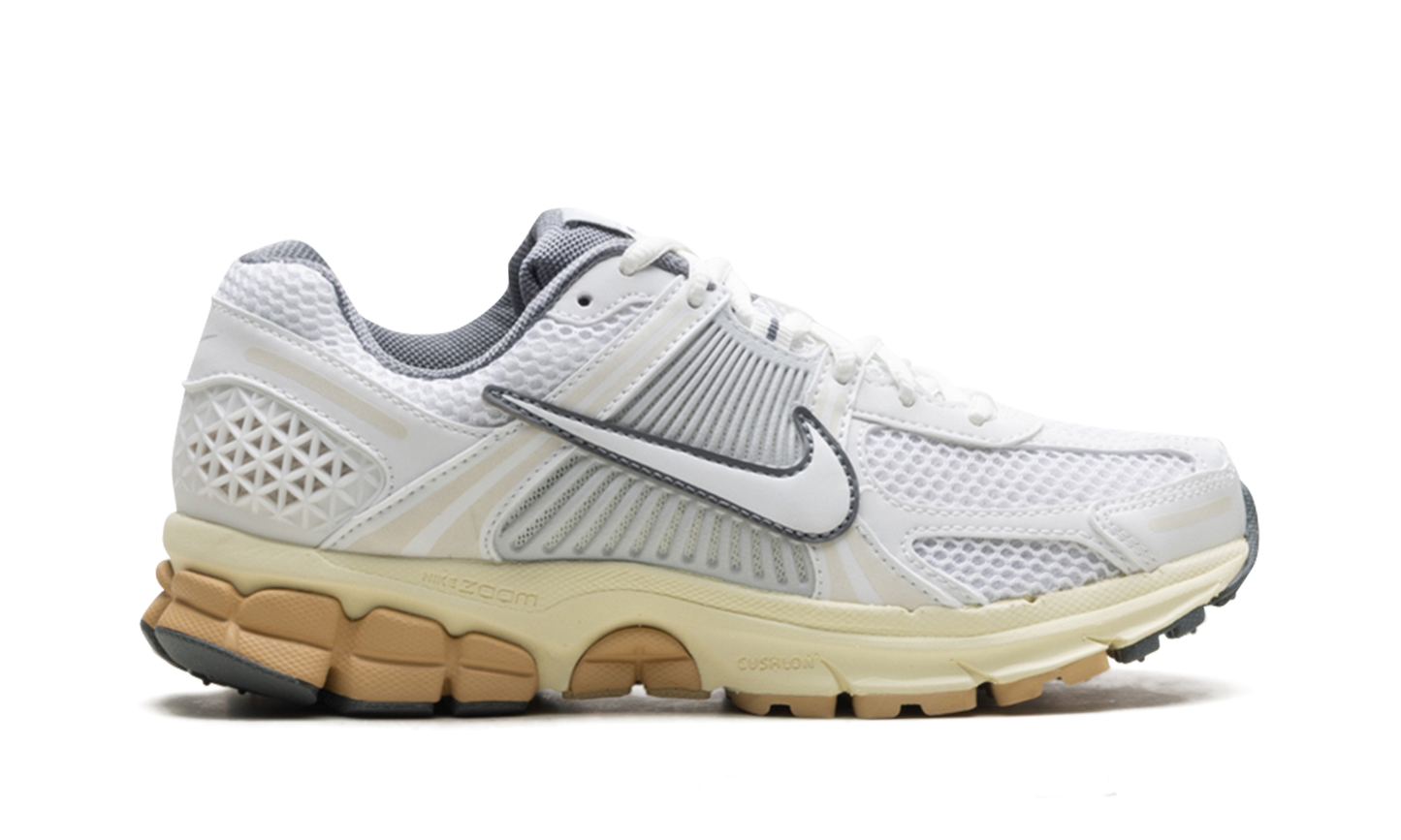 Zoom Vomero 5 WMNS "Summit White Pure Platinum" FJ2028 101
