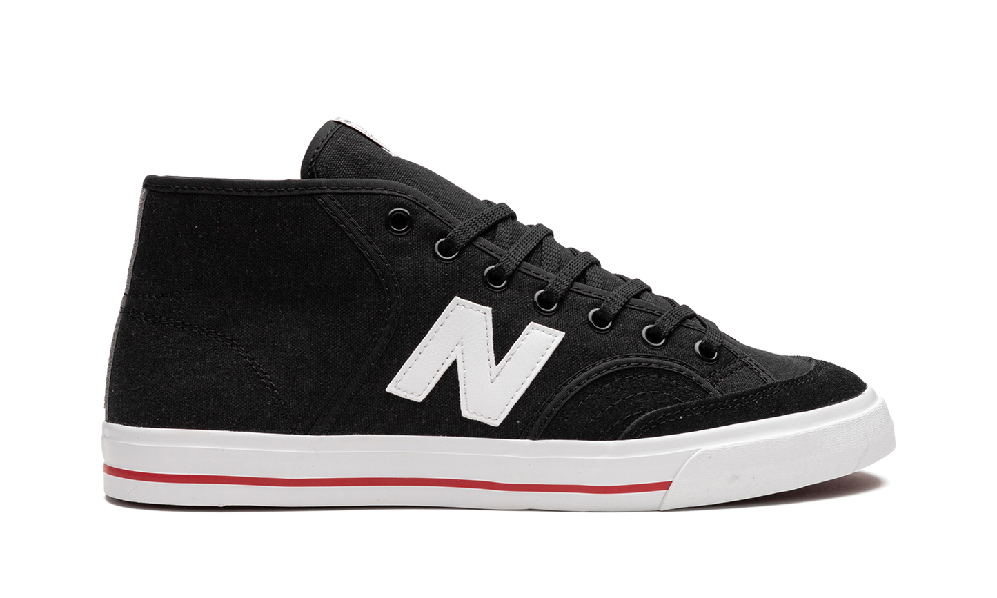 Pro Court 213 "Black White" NM213UNT