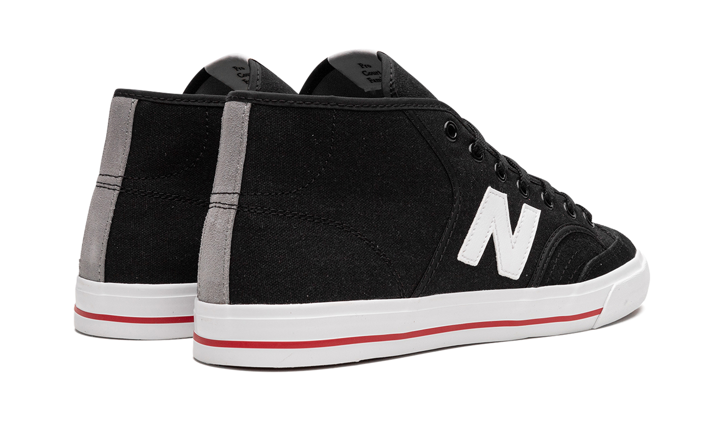 Pro Court 213 "Black White" NM213UNT