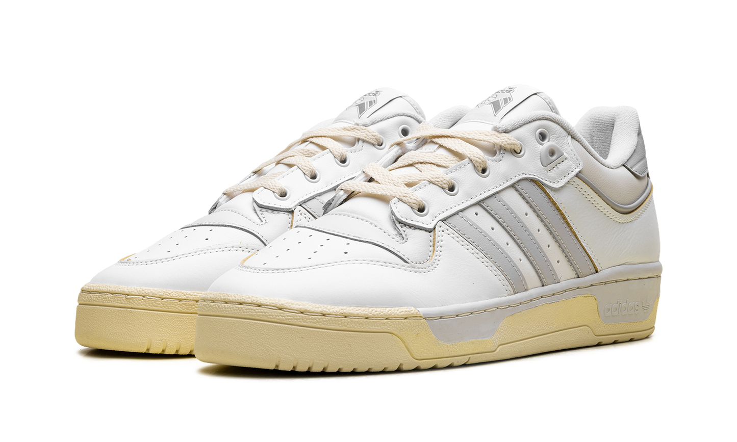 RIVALRY LOW 86 "CWHITE/GREONE/OWHITE" GZ2556