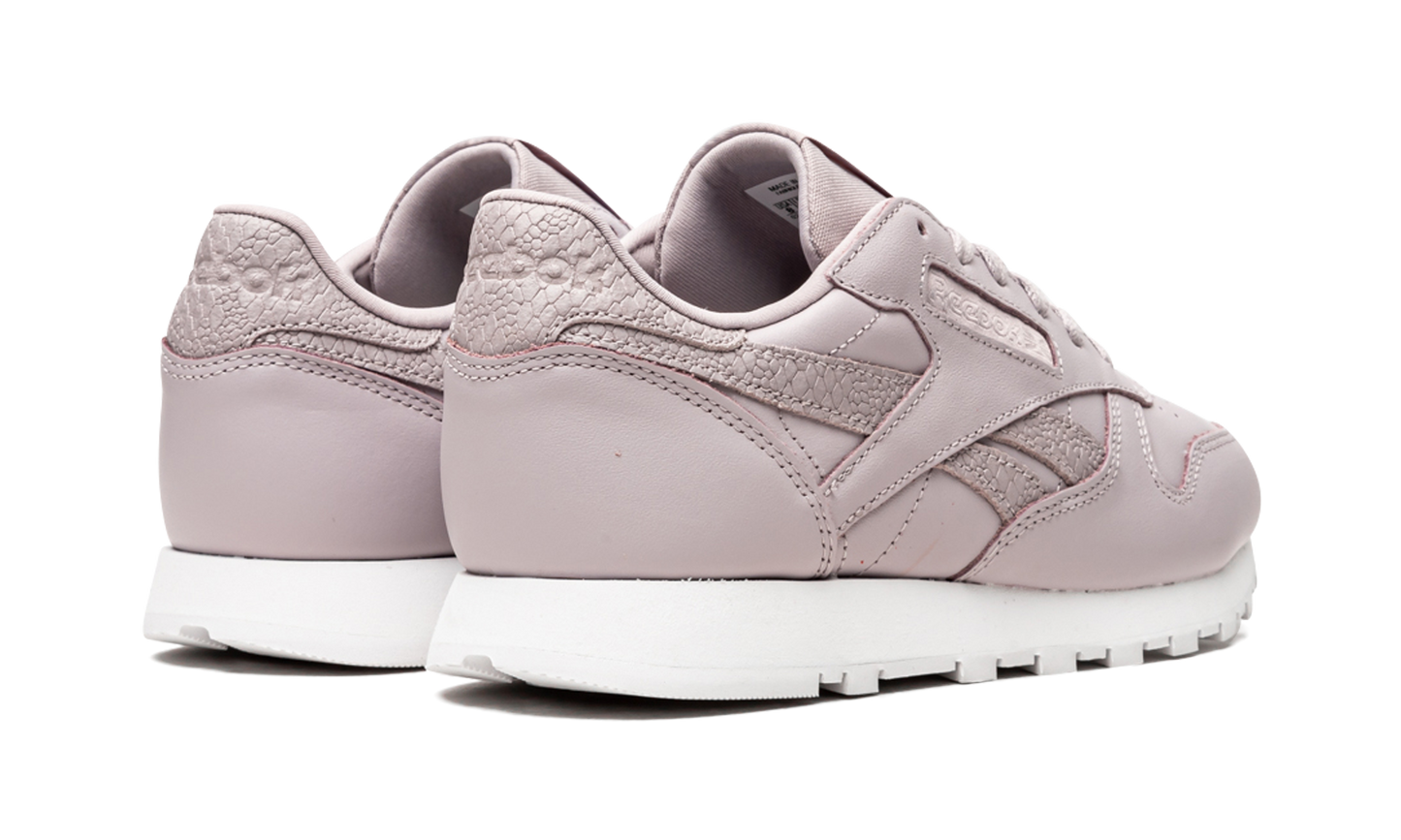 CLASSIC LEATHER PASTEL WMNS CM9159