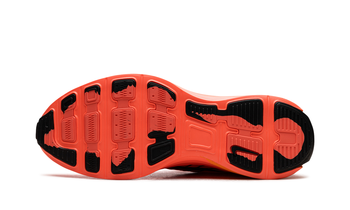 Lunar Roam "Hyper Crimson" HJ9145 809