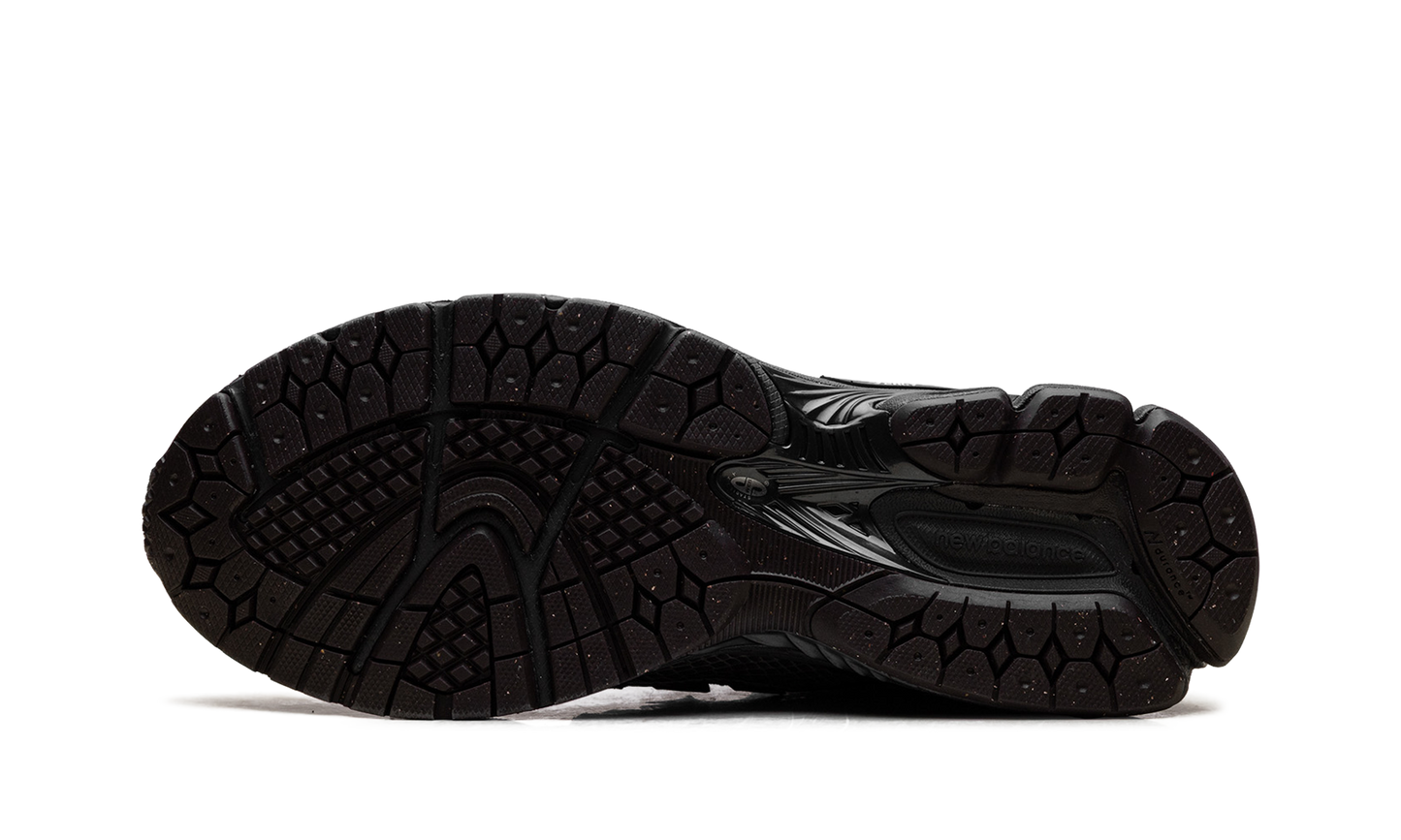 1906 "Thunder Brown / Black" U19062NQ