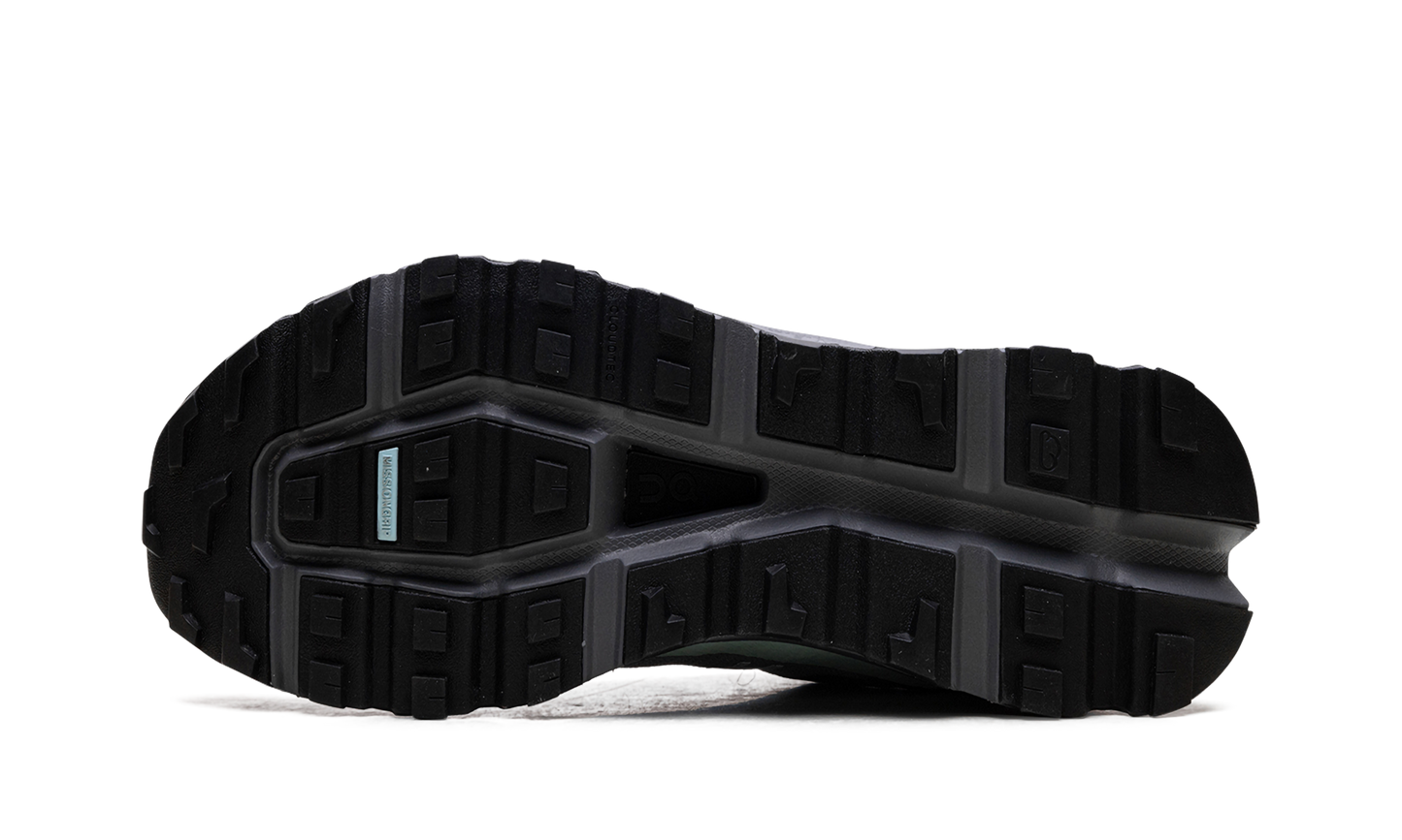Cloudvista "Alloy/Black" 64.98272
