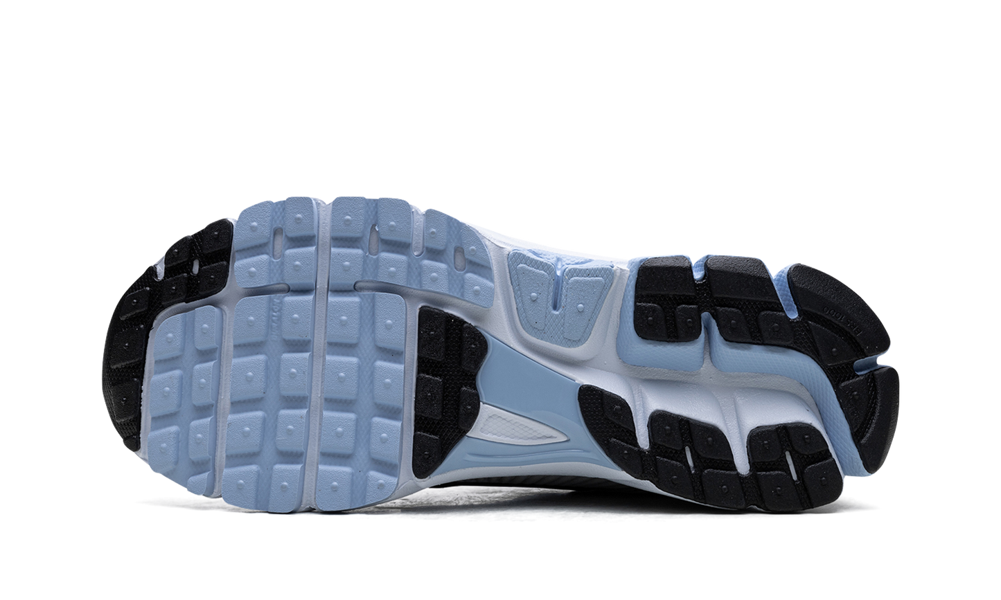 Air Zoom Vomero 5 WMNS "'Metallic Silver Blue Tint'" HF1877 100
