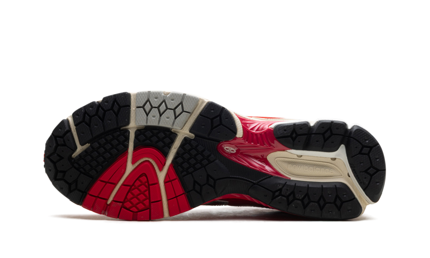 860v2 "Aime Leon Dore - Red Grey" ML860DD2