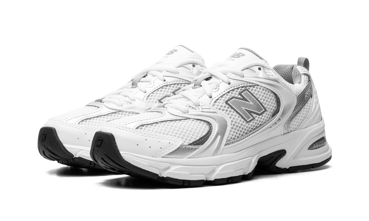 530 "White Silver Metallic" MR530AD