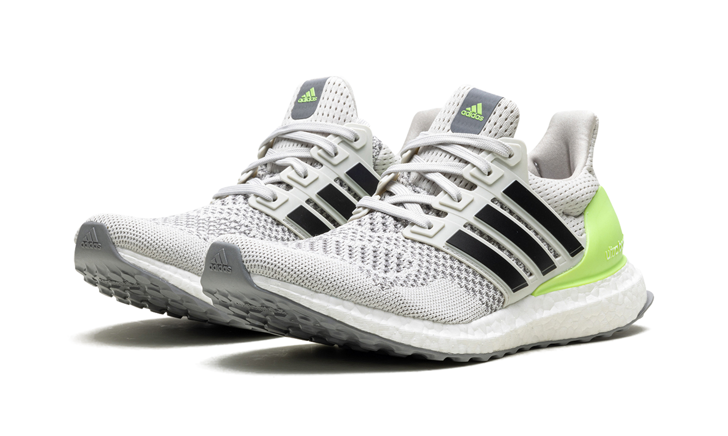Ultra Boost 1.0 "Grey Core Black Grey Three" ID5877