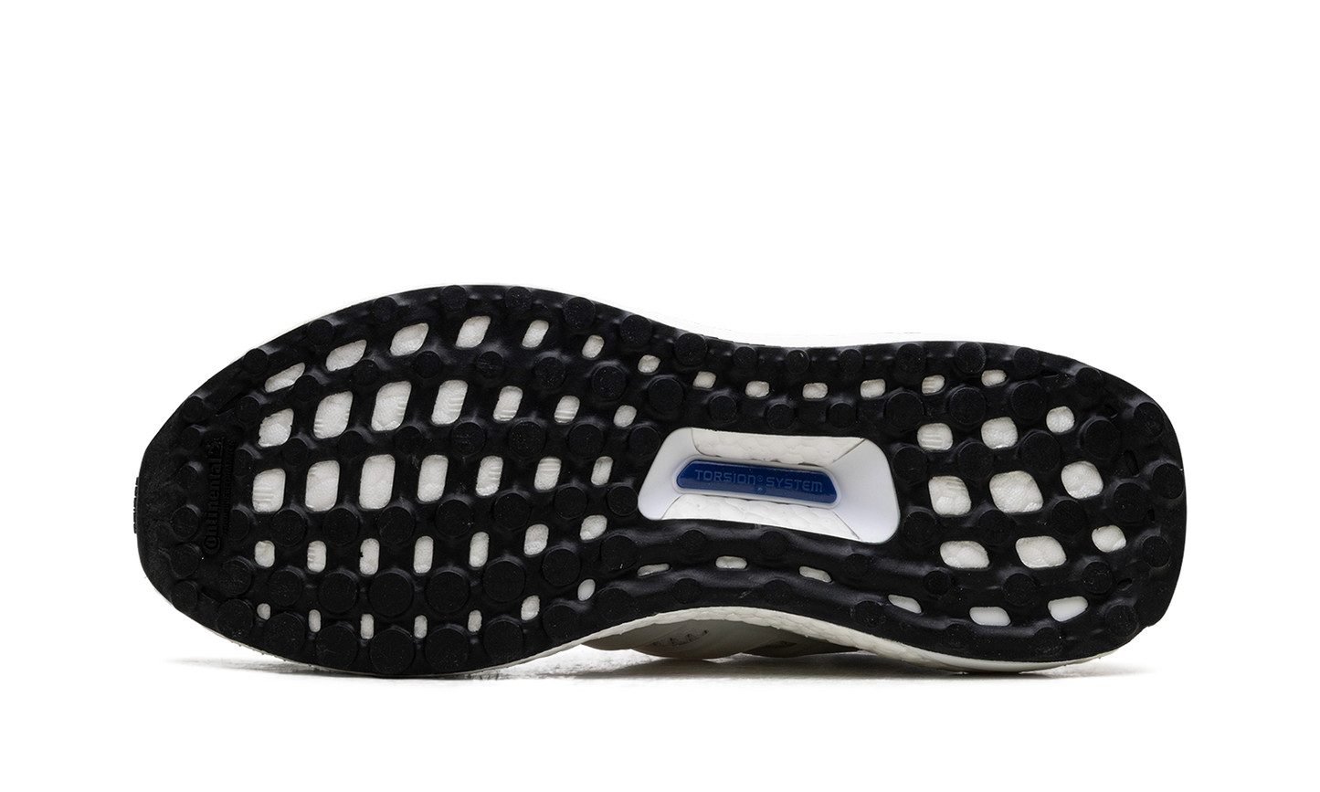 Ultra Boost 1.0 DNA "Cloud White Green" GY9134