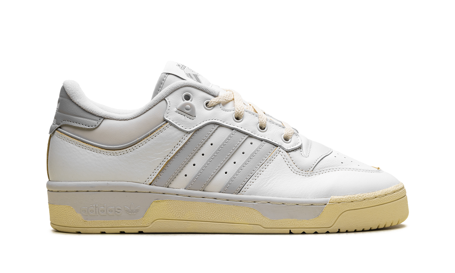 RIVALRY LOW 86 "CWHITE/GREONE/OWHITE" GZ2556