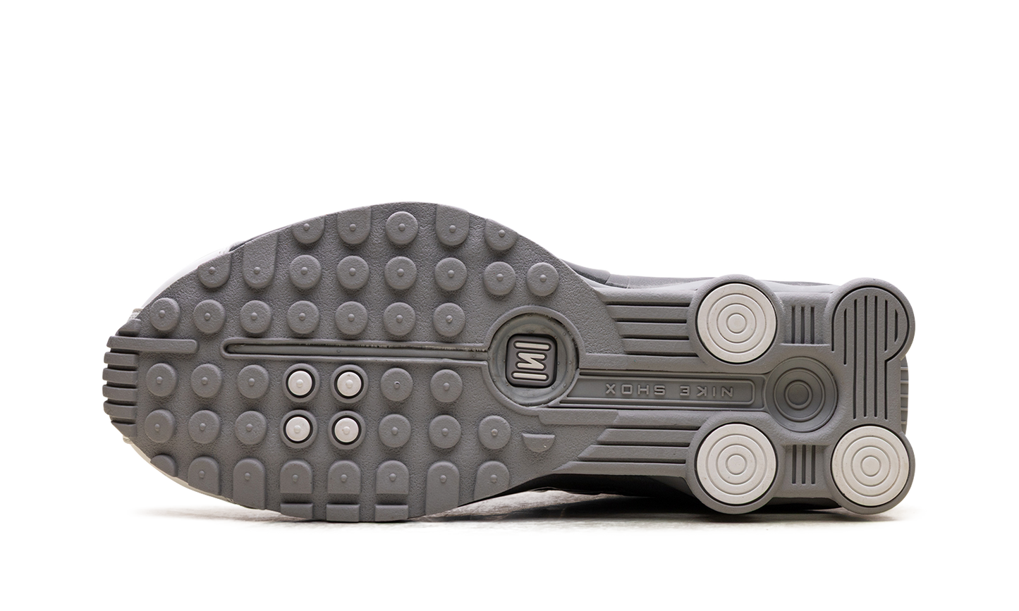 Shox R4 WMNS "White Iridescent" IB7703 100