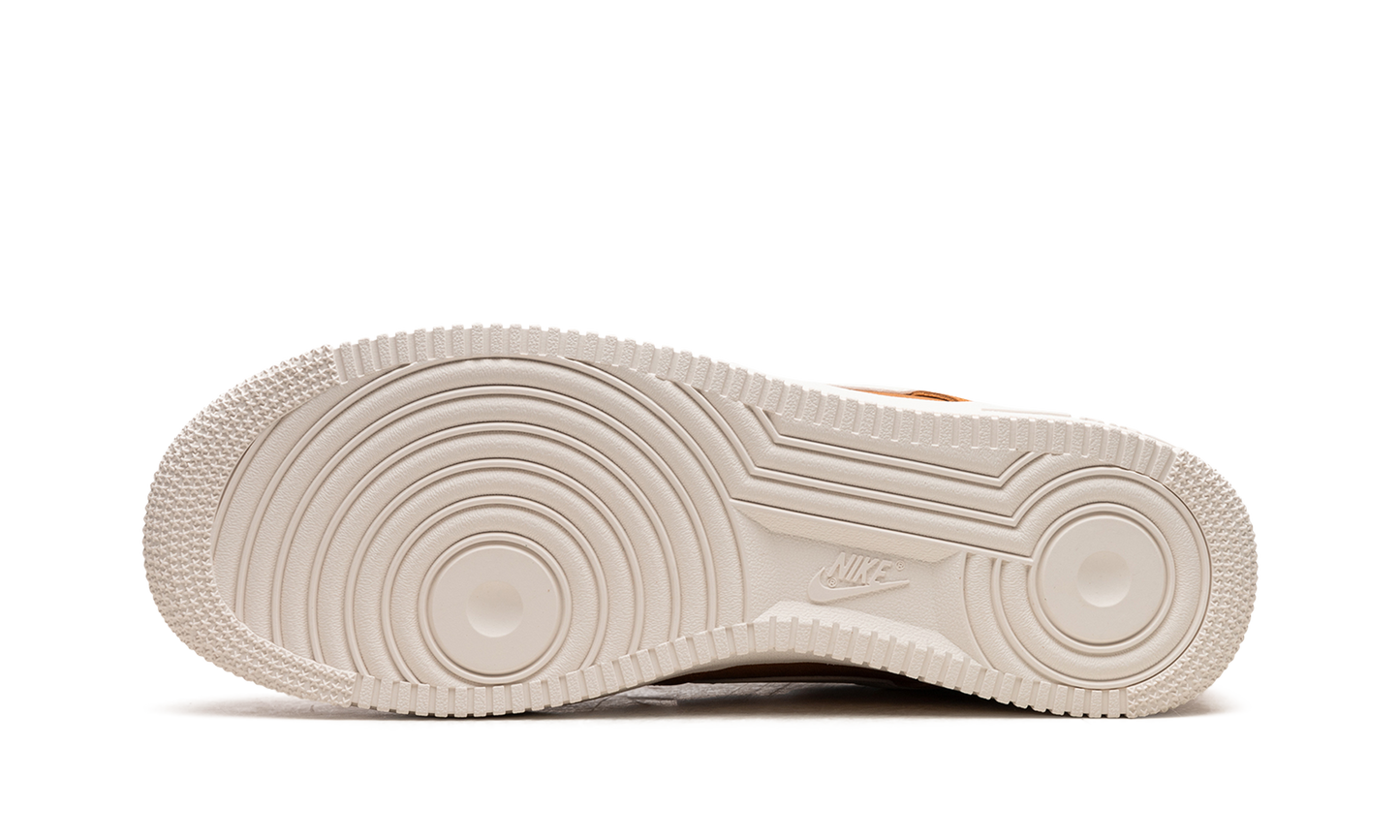 Air Force 1 Low "Monarch - Nylon" FB2048 800