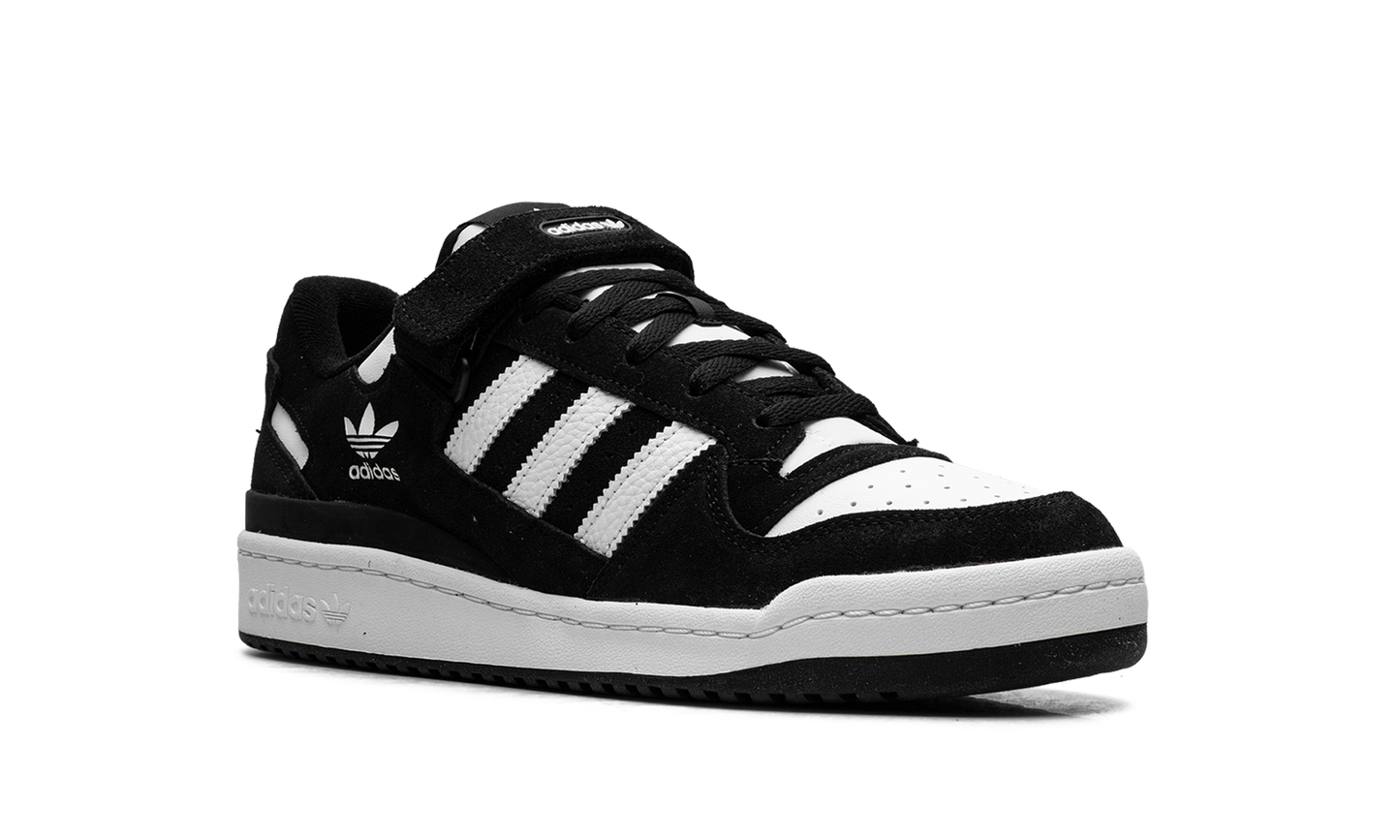 Forum Low "Panda" GW0695